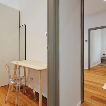 Joivy Modern Flat Near Duomo Di * Милан